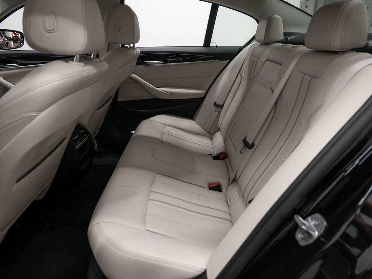 BMW 5 серии с пробегом — 2018 год. Фото: #10