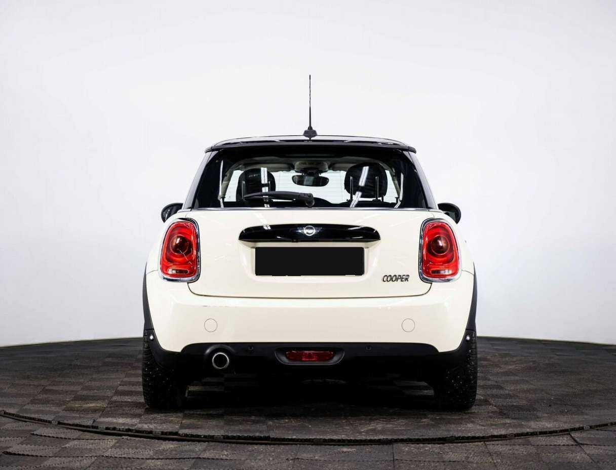 Mini Hatch с пробегом — 2019 год. Фото: #4