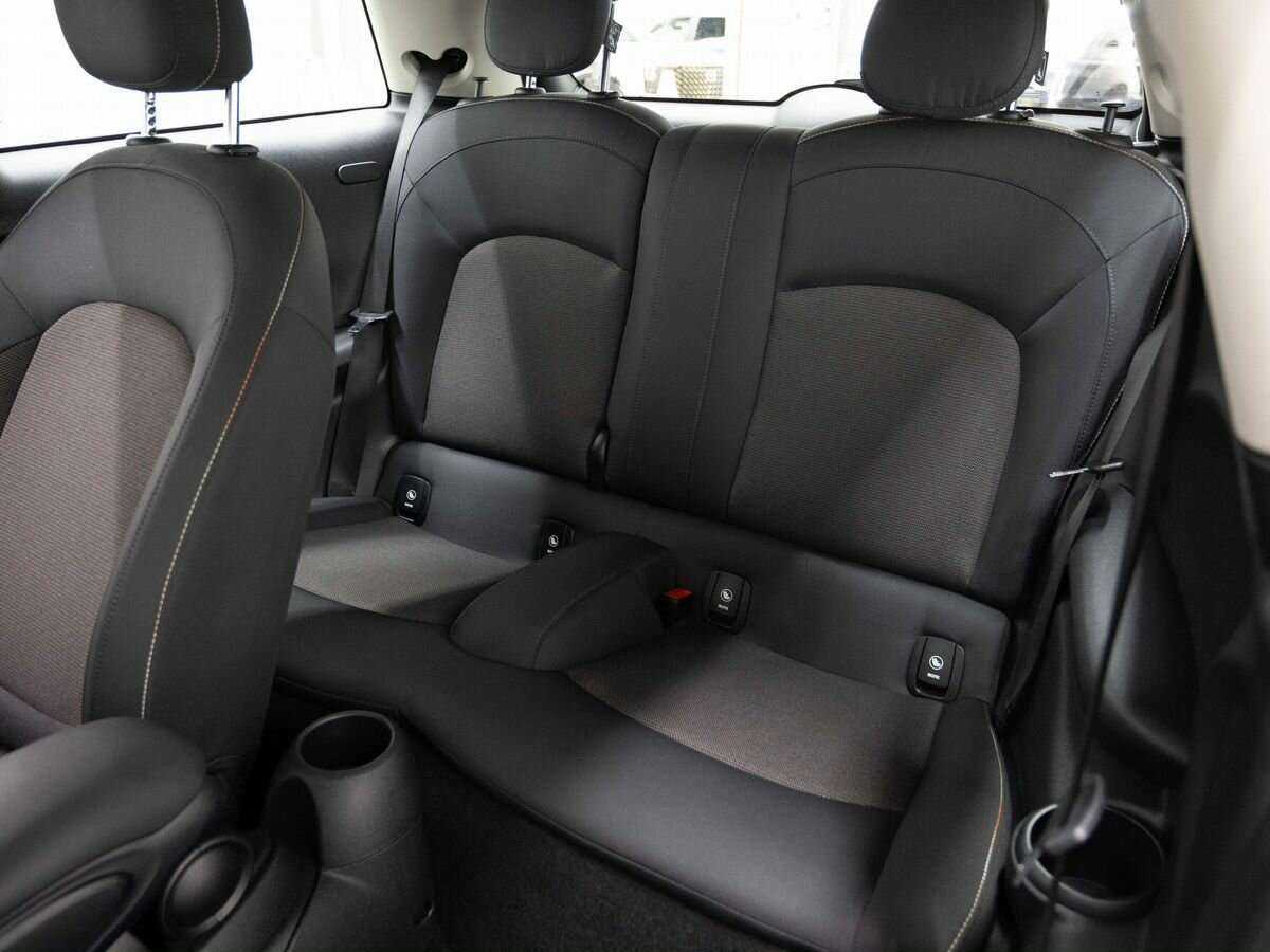 Mini Hatch с пробегом — 2019 год. Фото: #8