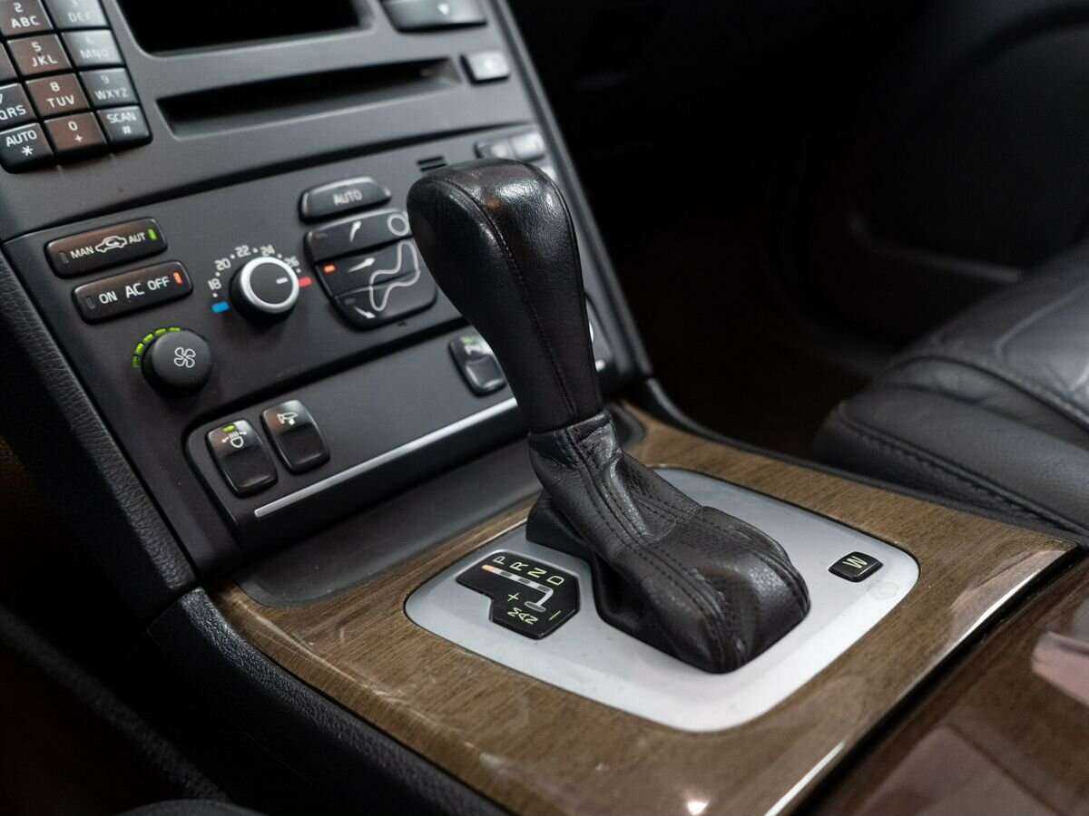 Volvo XC90 с пробегом — 2010 год. Фото: #12