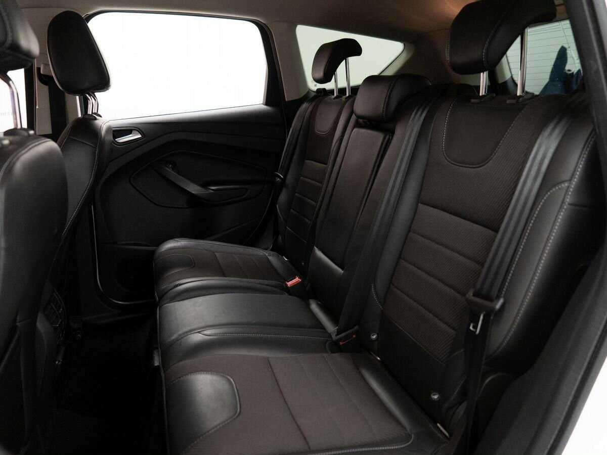 Ford Kuga с пробегом — 2016 год. Фото: #6