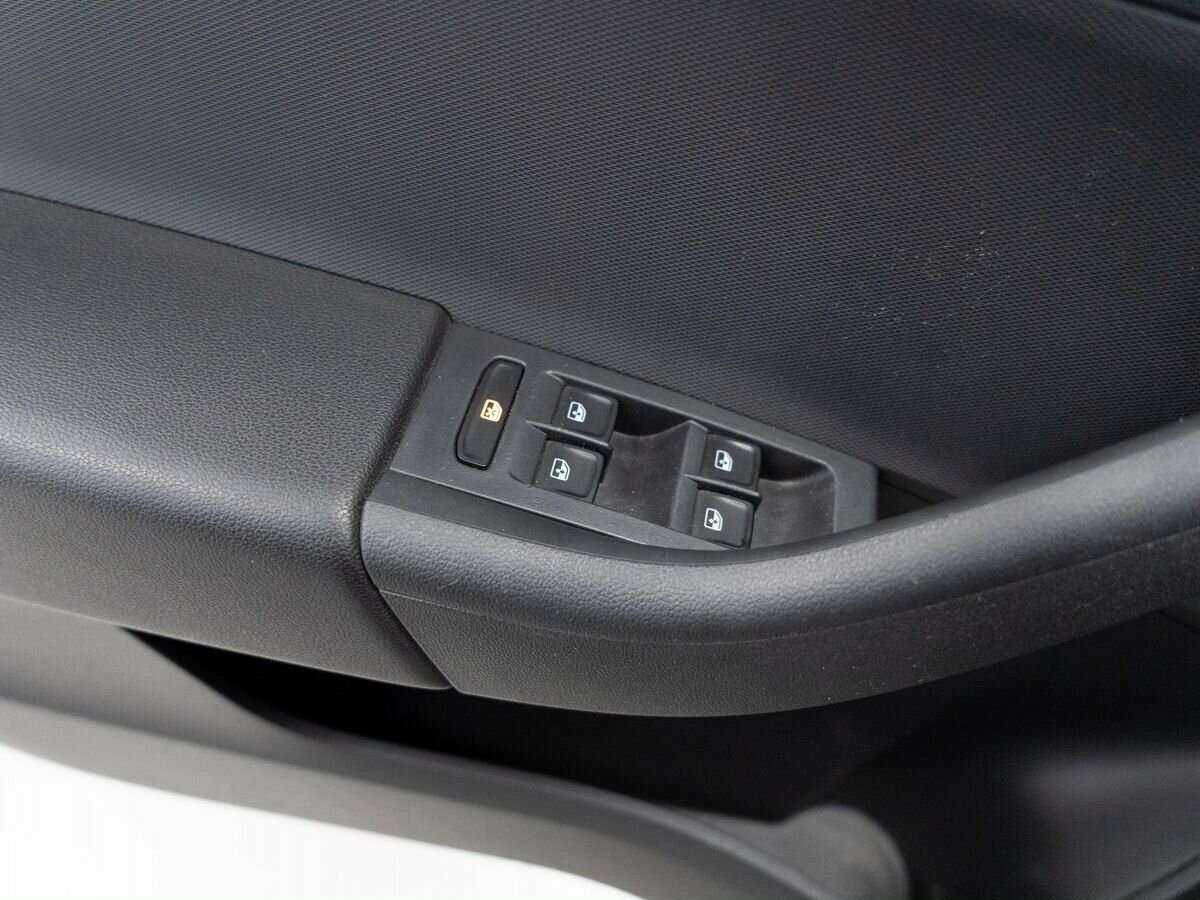 Skoda Rapid с пробегом — 2020 год. Фото: #14