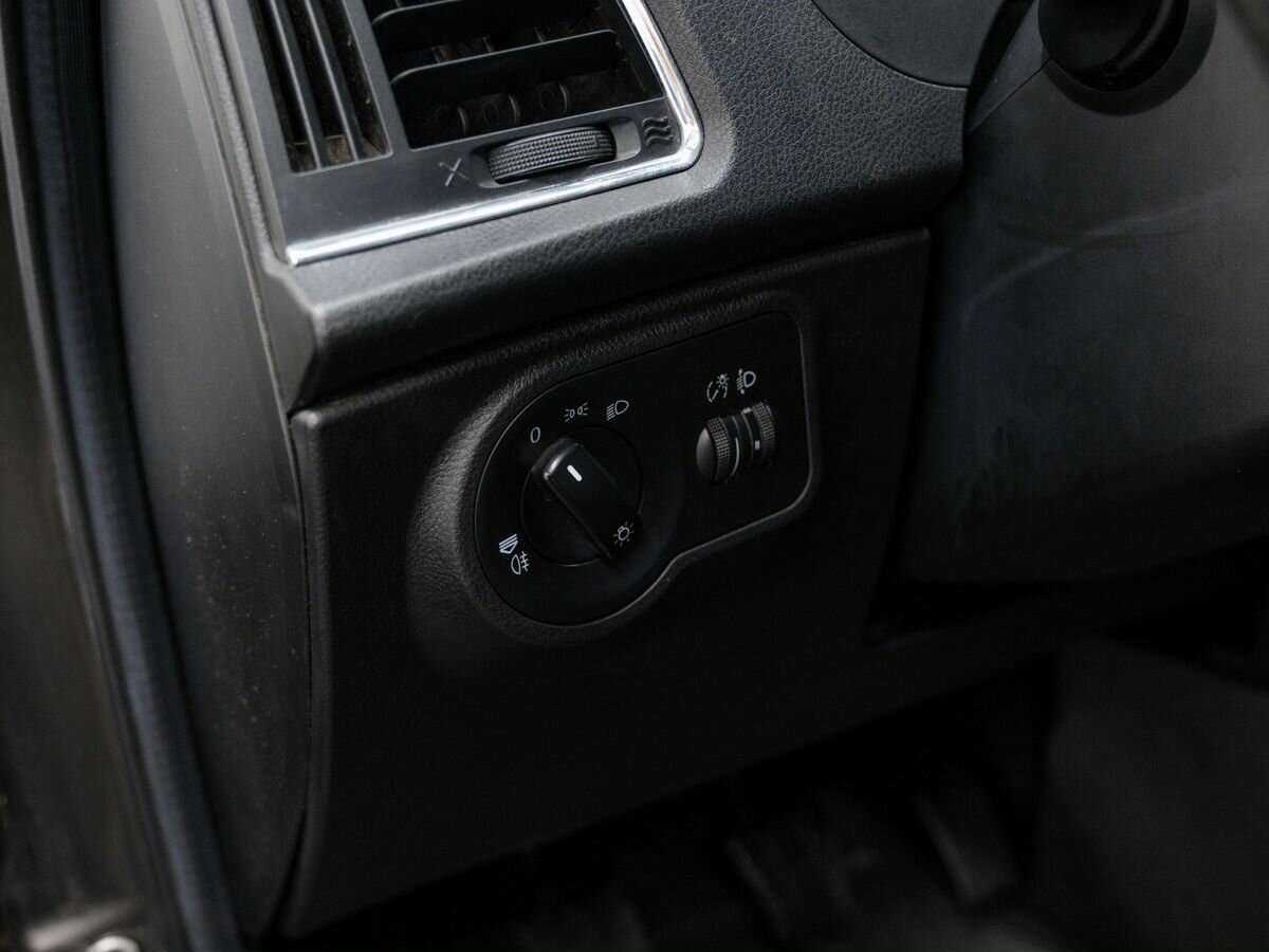 УАЗ Patriot с пробегом — 2017 год. Фото: #16