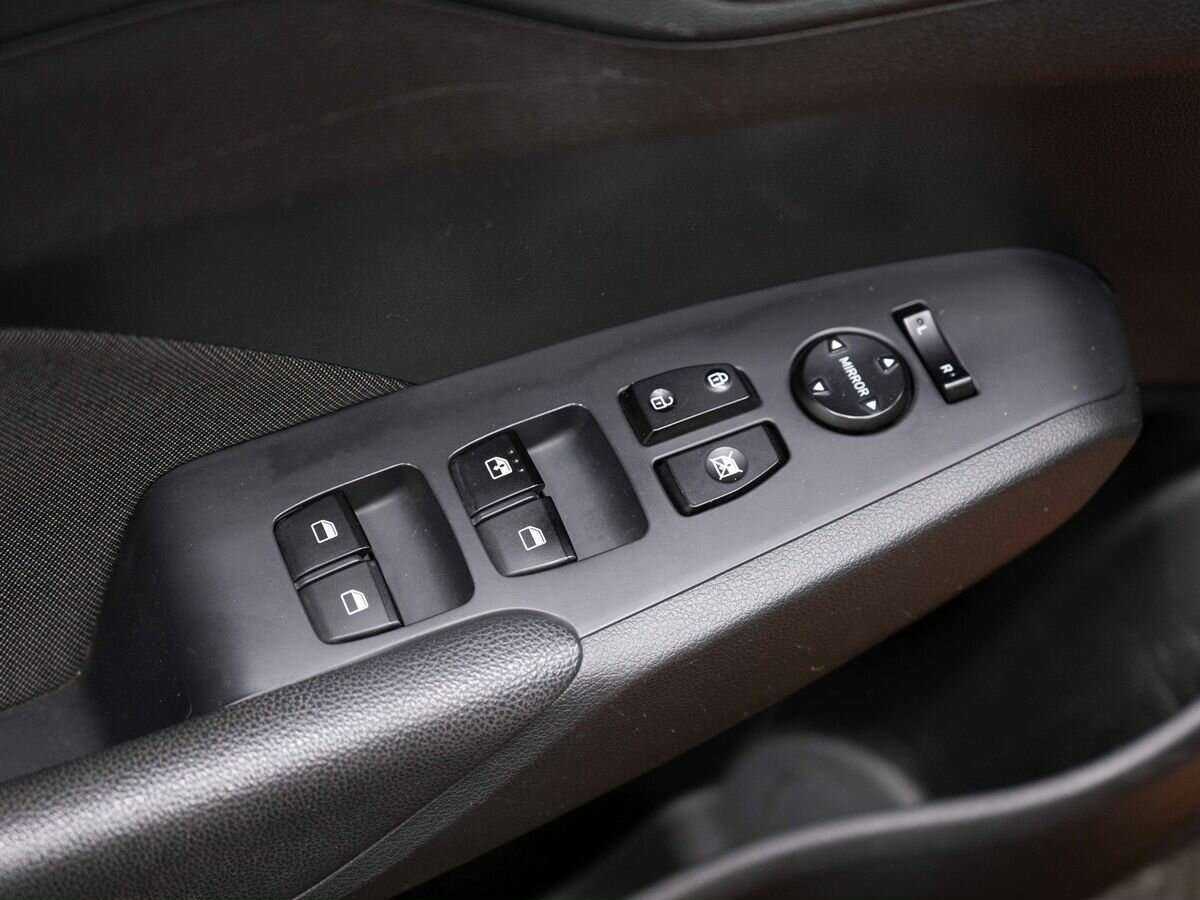 Hyundai Solaris с пробегом — 2018 год. Фото: #17