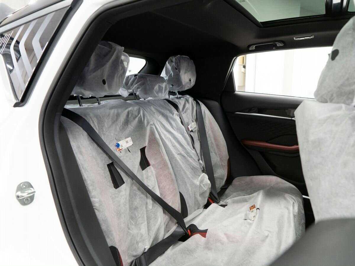 Geely Coolray с пробегом — 2024 год. Фото: #7