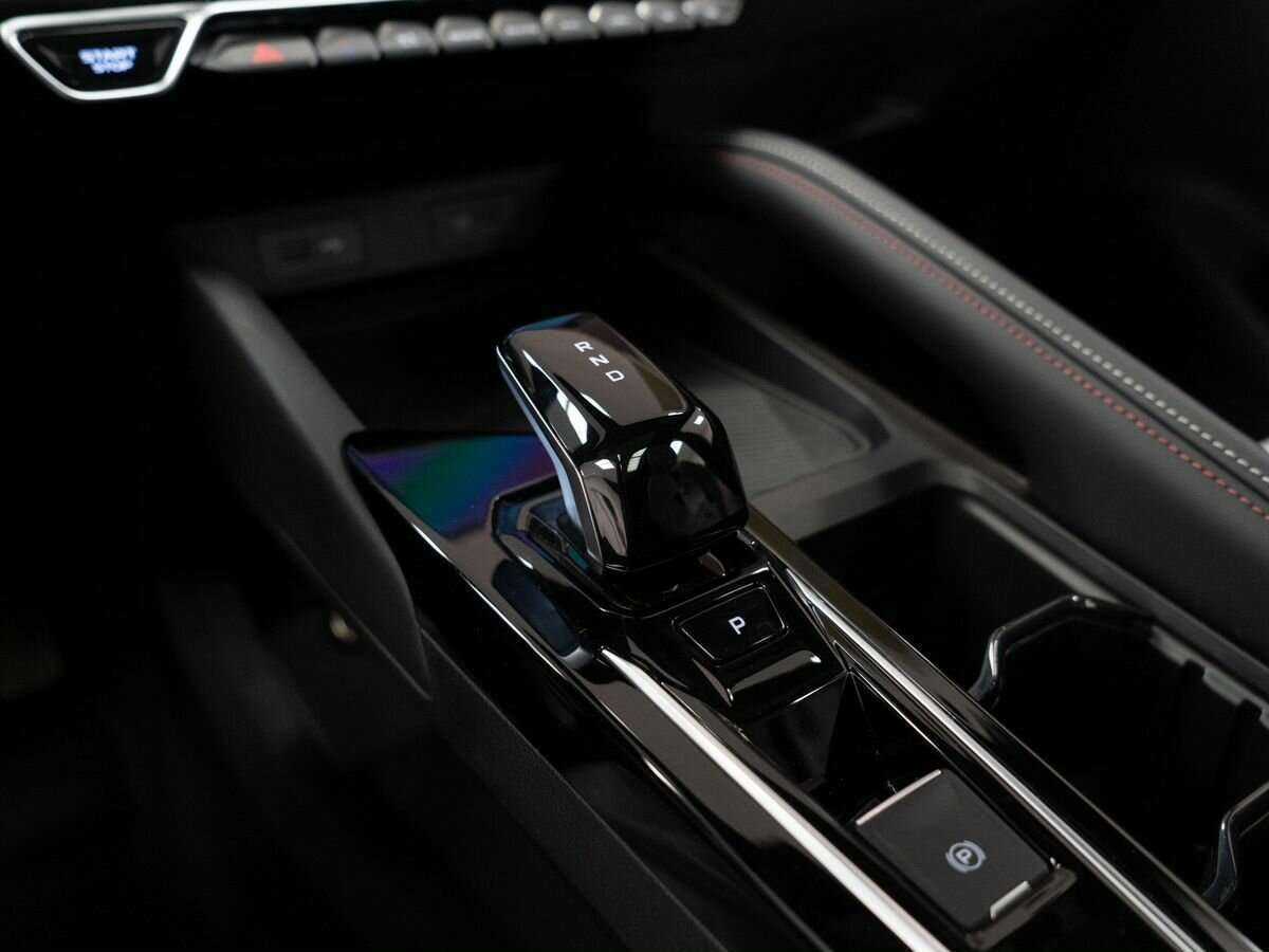 Geely Coolray с пробегом — 2024 год. Фото: #11