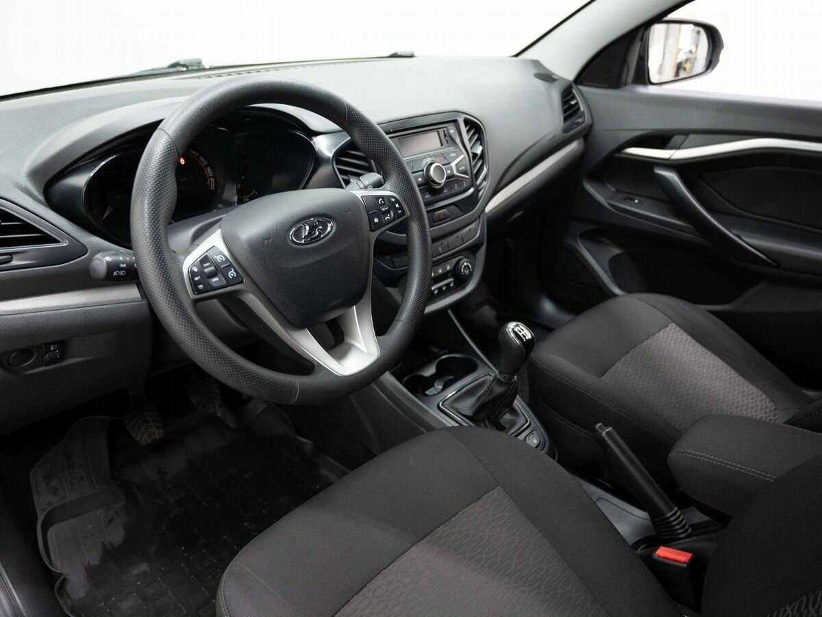 Lada (ВАЗ) Vesta с пробегом — 2020 год. Фото: #6