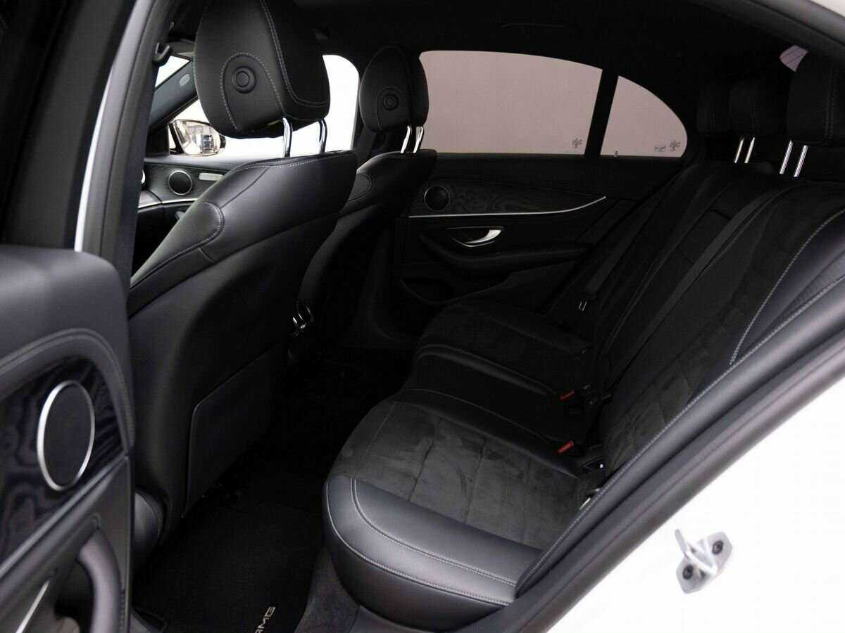 Mercedes-Benz E-Класс с пробегом — 2018 год. Фото: #8