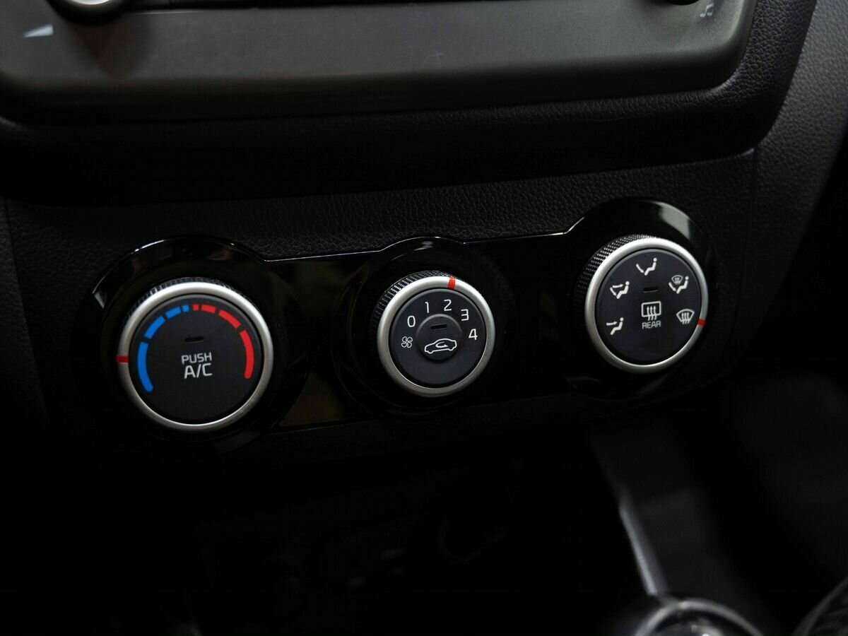 Kia Rio с пробегом — 2017 год. Фото: #22