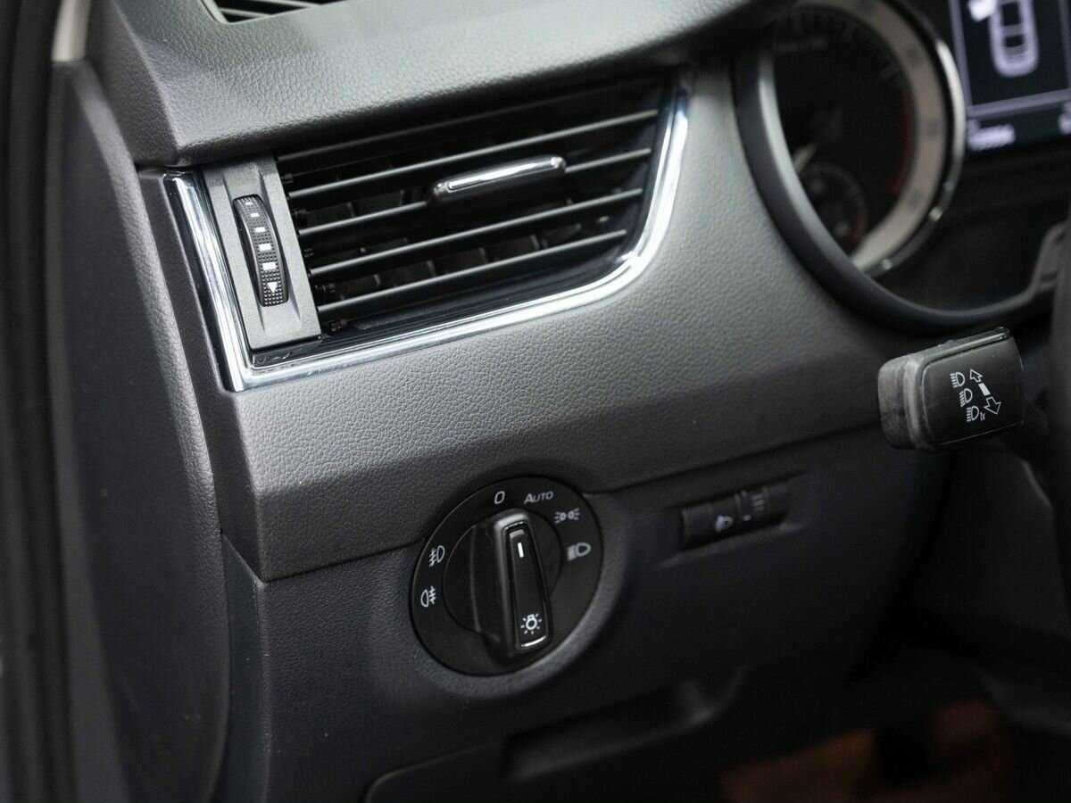 Skoda Octavia с пробегом — 2016 год. Фото: #20