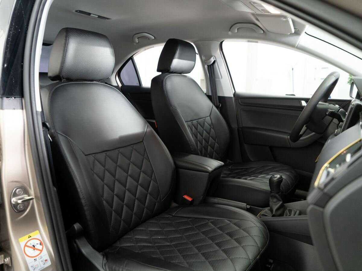 Skoda Rapid с пробегом — 2021 год. Фото: #8