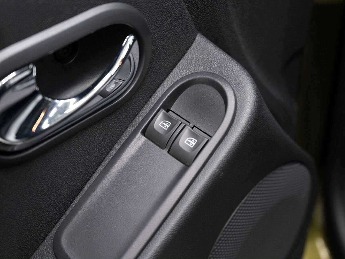 Renault Duster с пробегом — 2018 год. Фото: #16