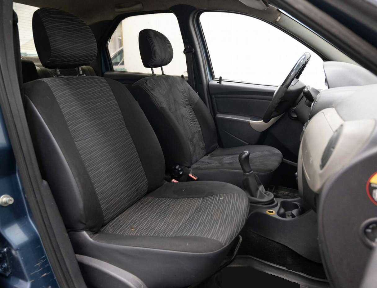 Renault Logan с пробегом — 2010 год. Фото: #12