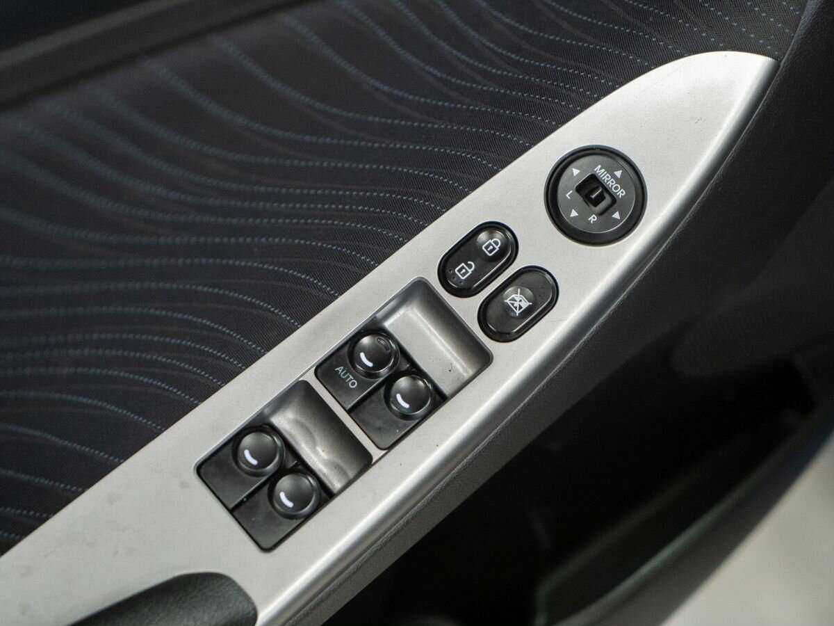 Hyundai Solaris с пробегом — 2015 год. Фото: #13