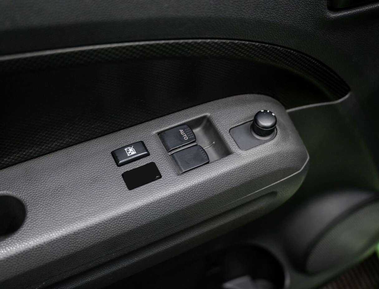 Suzuki Splash с пробегом — 2009 год. Фото: #10