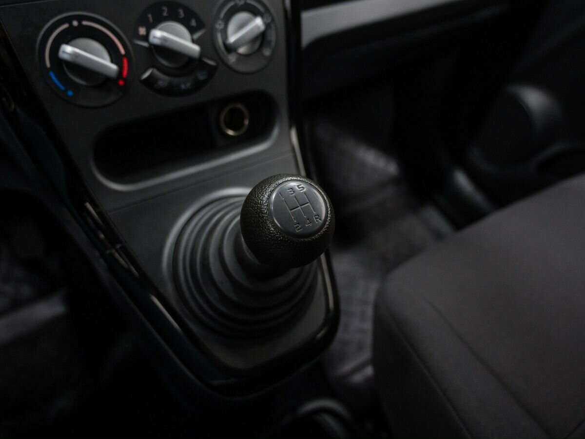 Suzuki Splash с пробегом — 2009 год. Фото: #12