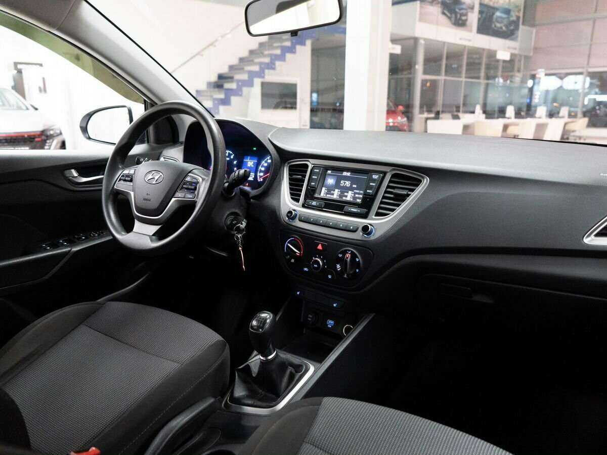 Hyundai Solaris с пробегом — 2019 год. Фото: #14