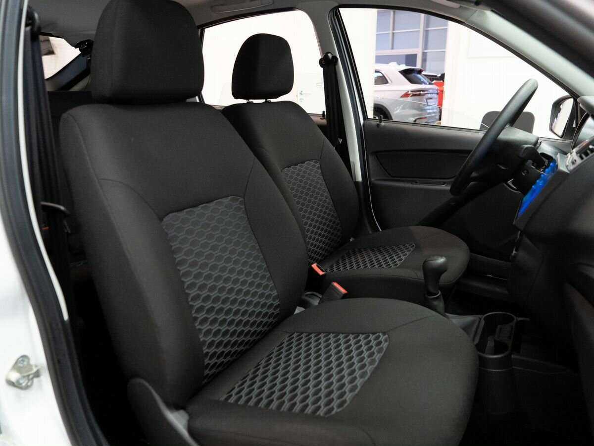 Lada (ВАЗ) Granta с пробегом — 2023 год. Фото: #8