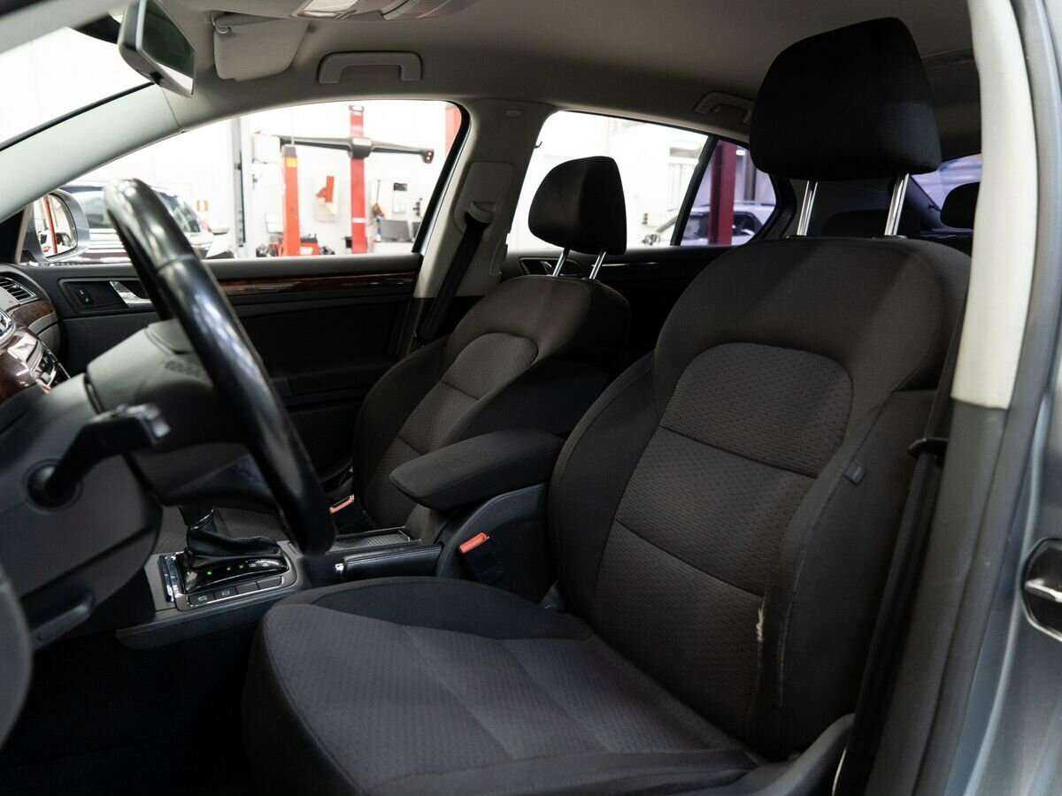 Skoda Superb с пробегом — 2011 год. Фото: #5
