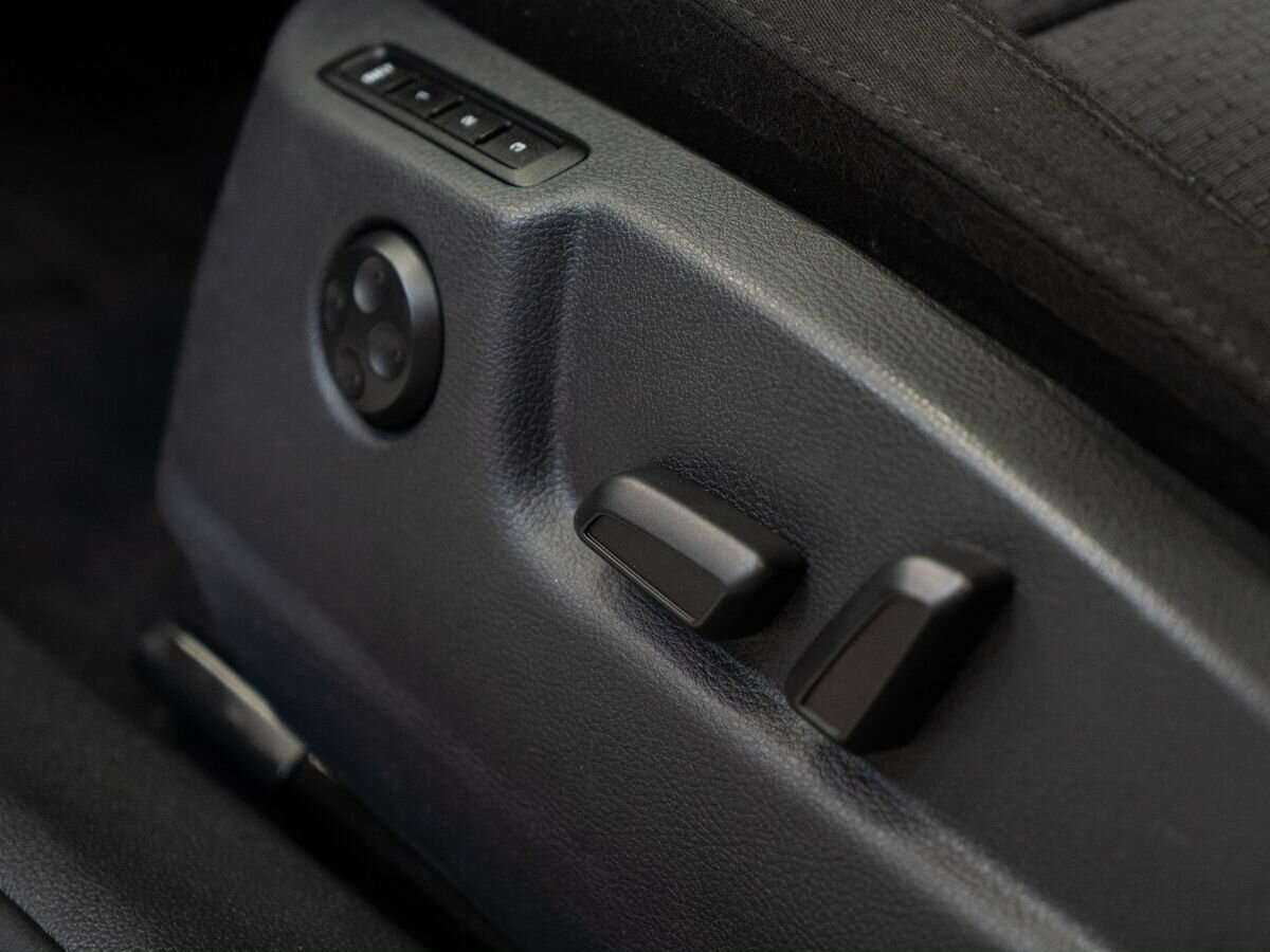 Skoda Superb с пробегом — 2011 год. Фото: #17