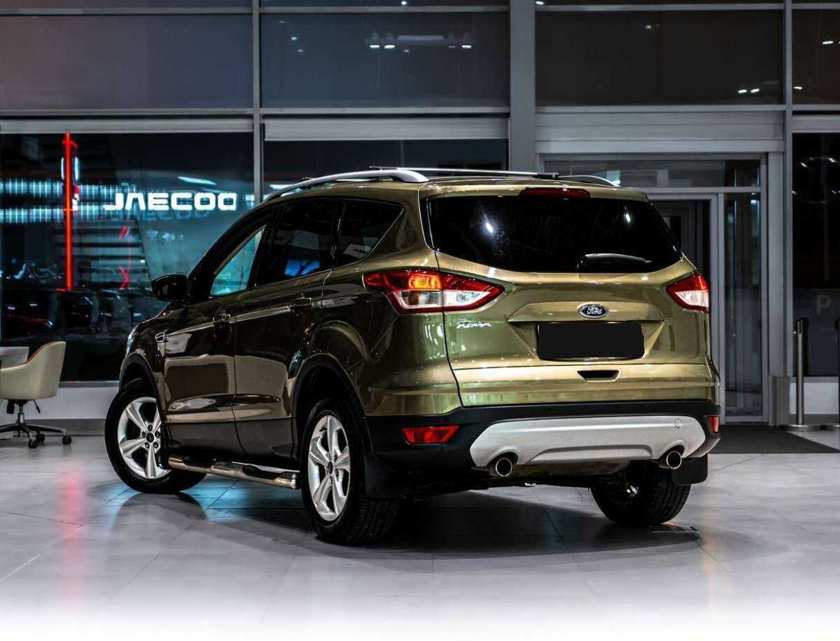 Ford Kuga с пробегом — 2014 год. Фото: #3