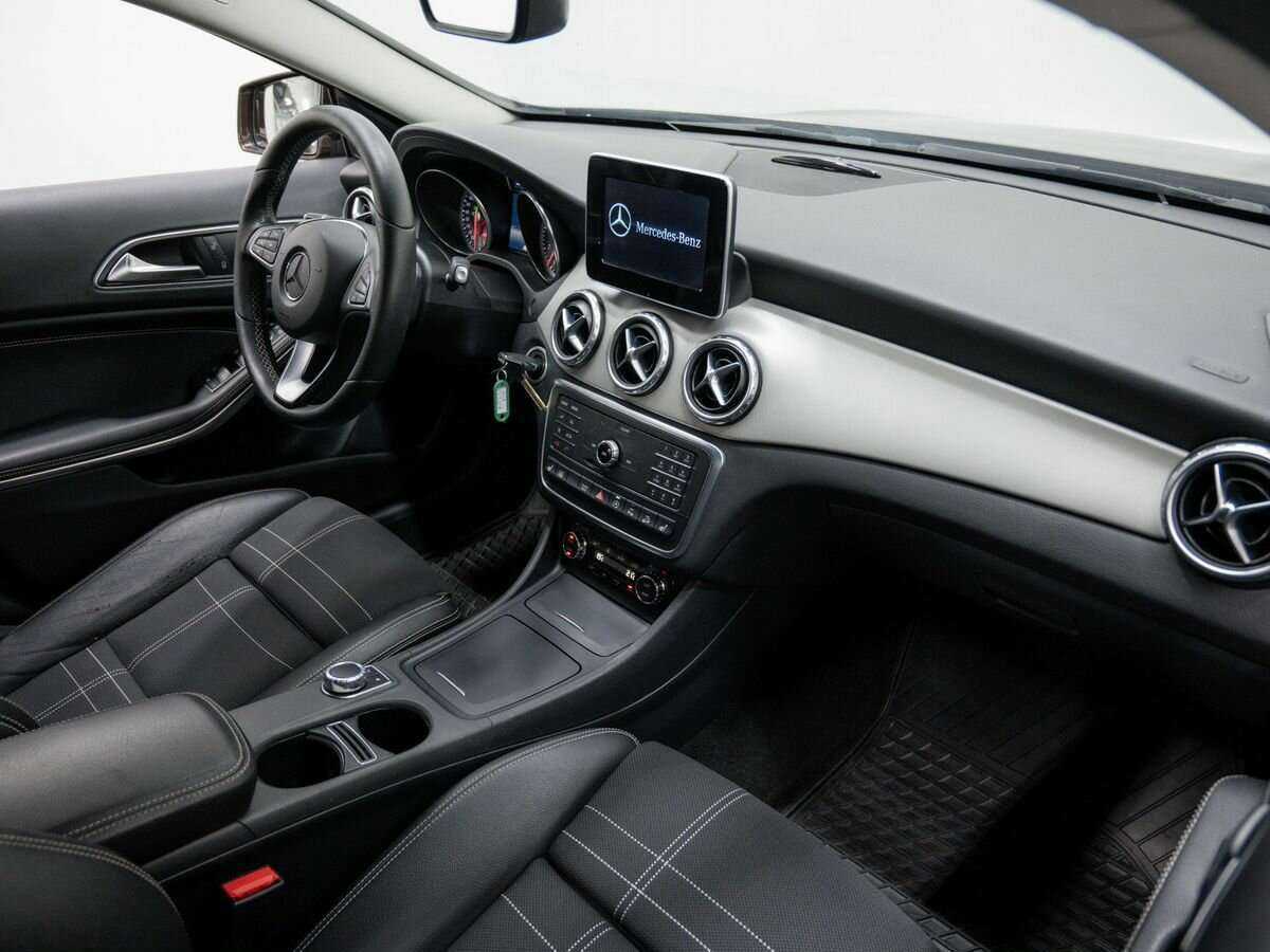 Mercedes-Benz GLA с пробегом — 2016 год. Фото: #6