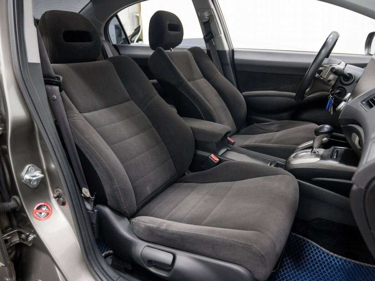 Honda Civic с пробегом — 2007 год. Фото: #6