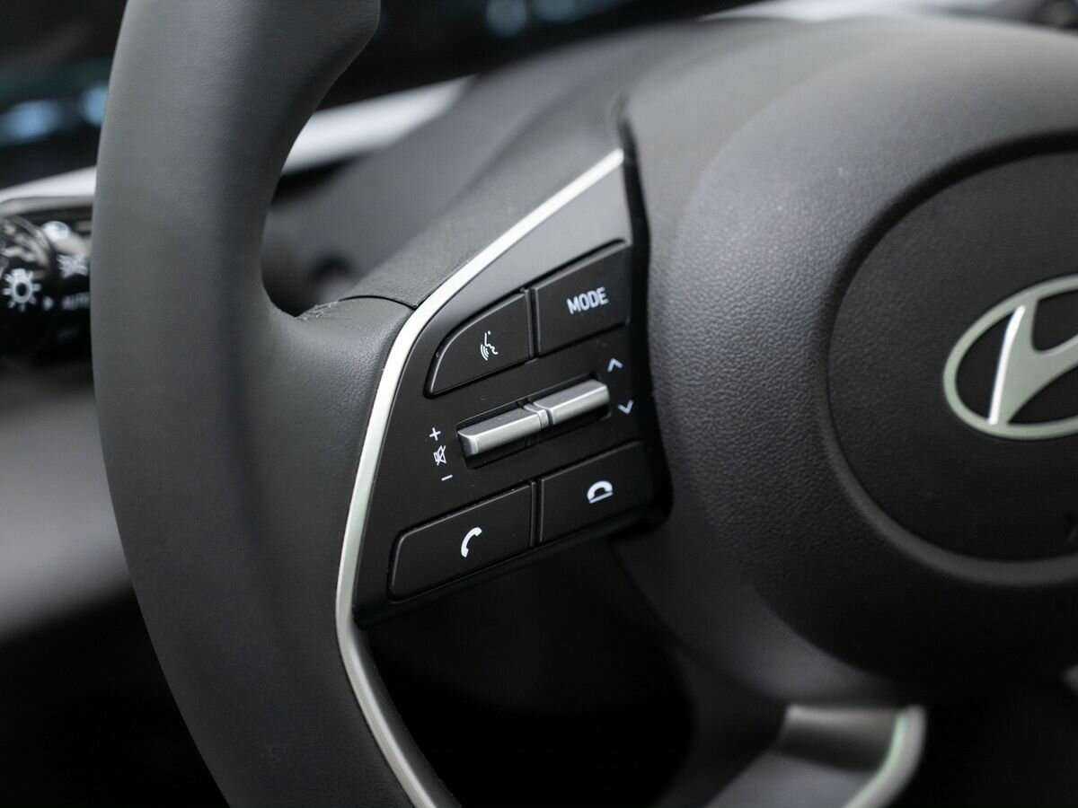 Hyundai Elantra с пробегом — 2023 год. Фото: #18