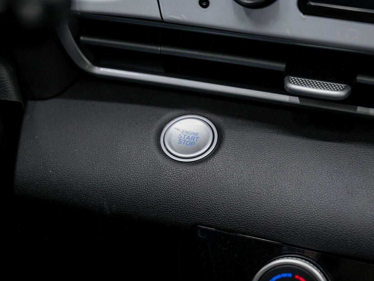 Hyundai Elantra с пробегом — 2023 год. Фото: #23