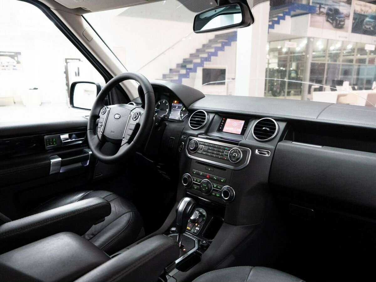 Land Rover Discovery с пробегом — 2011 год. Фото: #15