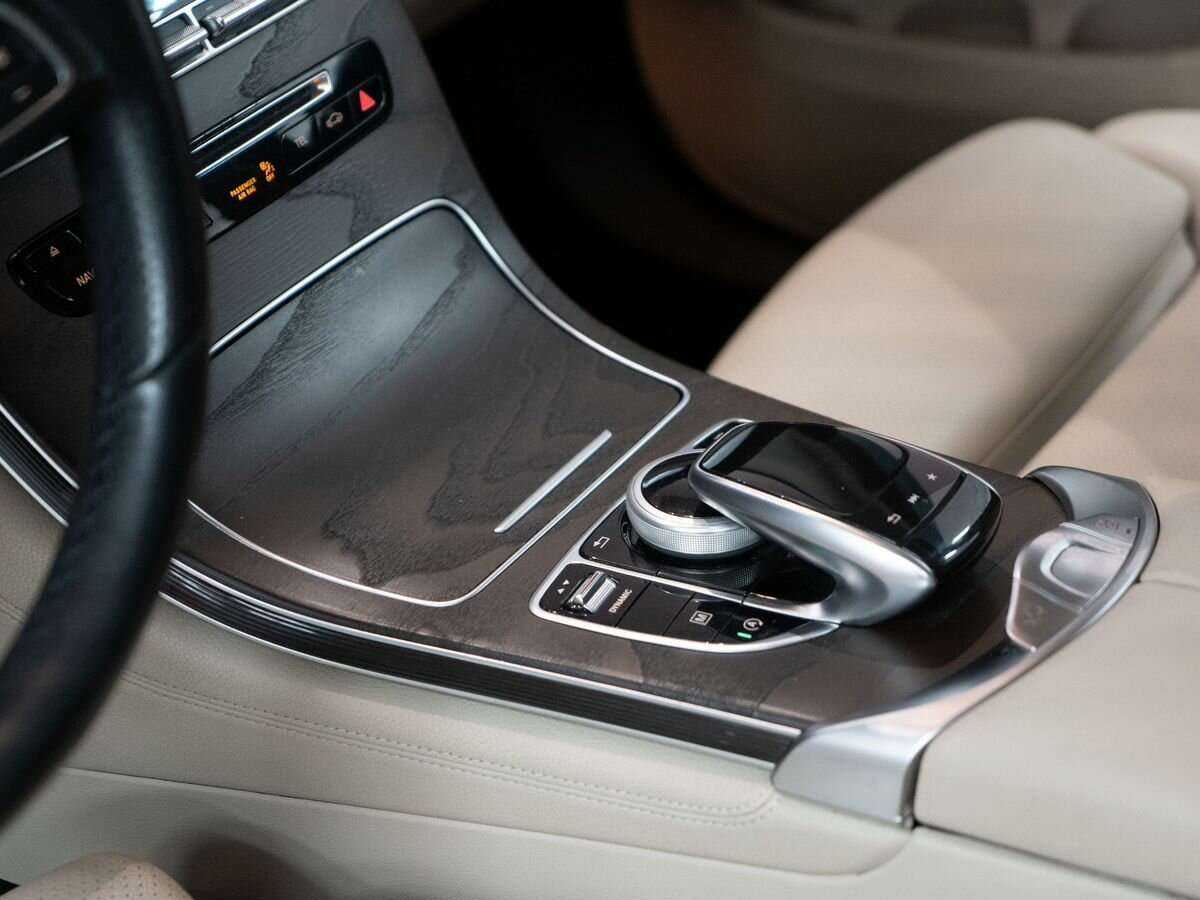 Mercedes-Benz GLC с пробегом — 2016 год. Фото: #11