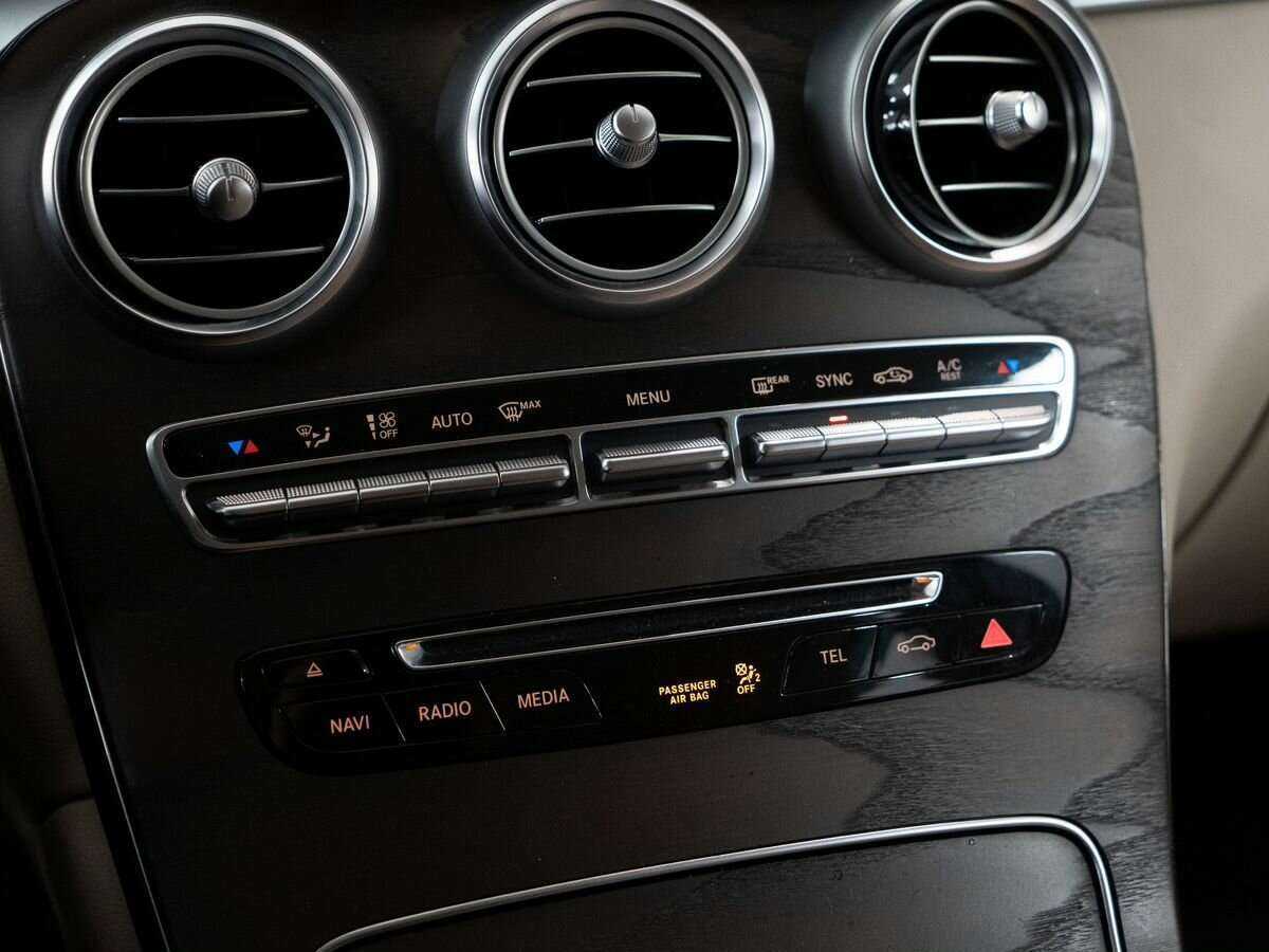 Mercedes-Benz GLC с пробегом — 2016 год. Фото: #14