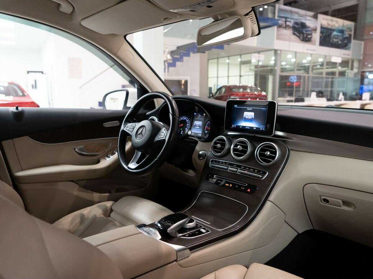 Mercedes-Benz GLC с пробегом — 2016 год. Фото: #21