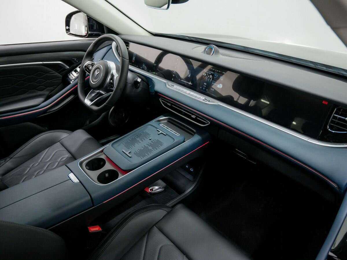 Voyah Free с пробегом — 2023 год. Фото: #6