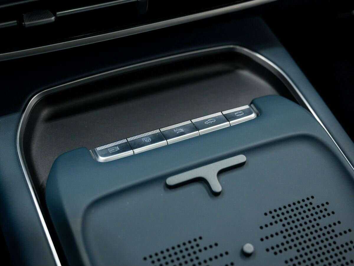 Voyah Free с пробегом — 2023 год. Фото: #20