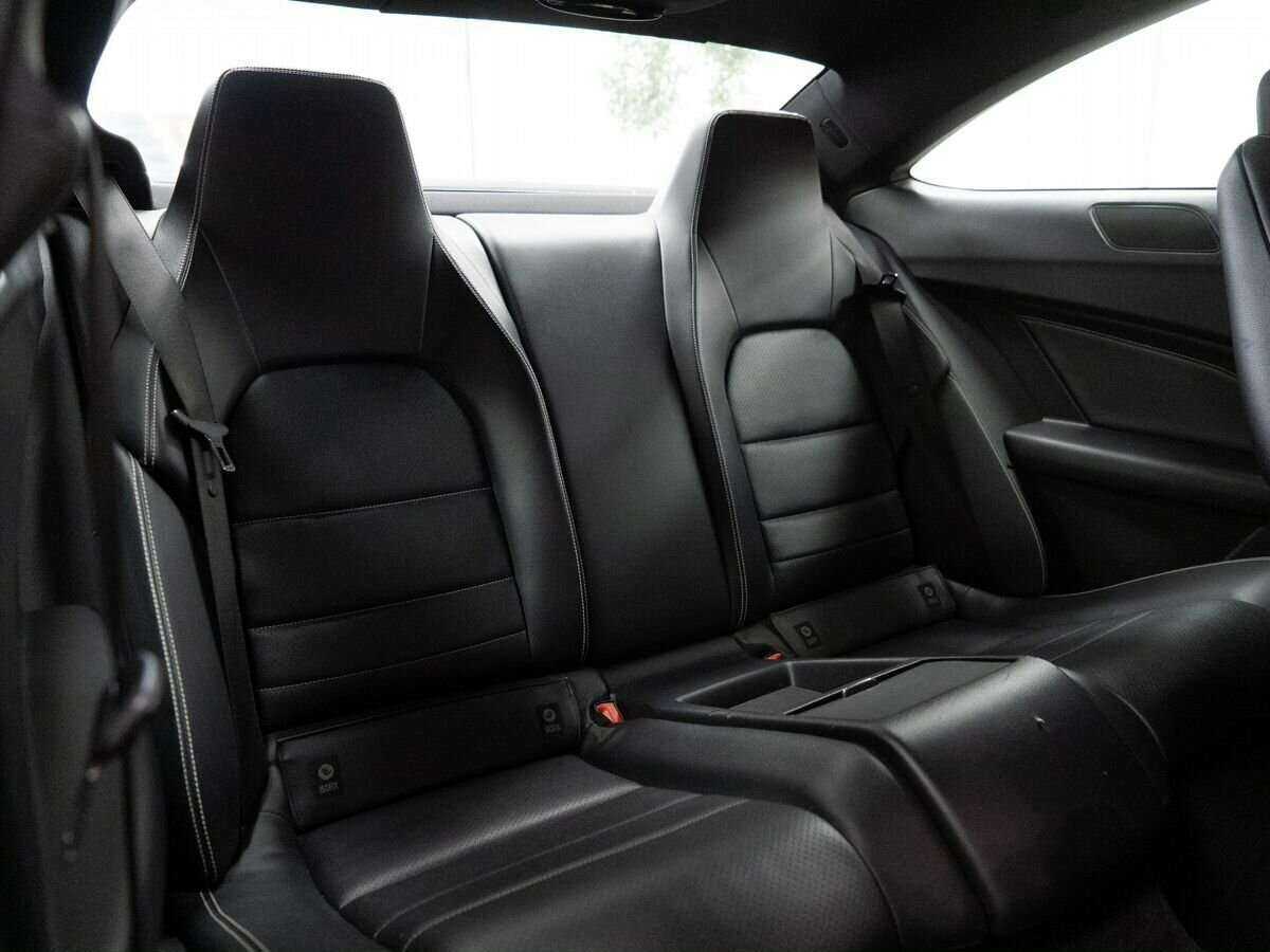 Mercedes-Benz C-Класс с пробегом — 2012 год. Фото: #7