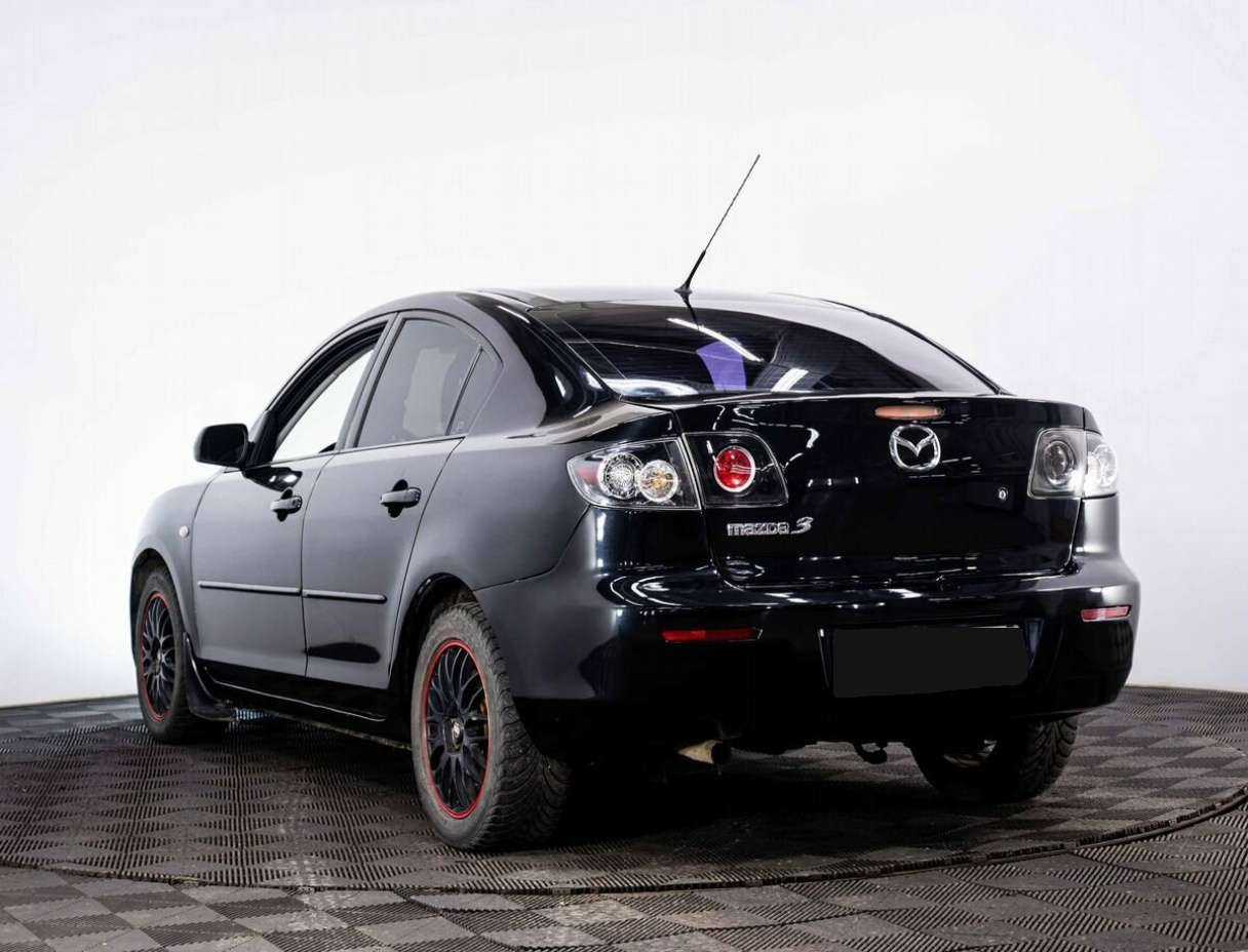 Mazda 3 с пробегом — 2008 год. Фото: #3