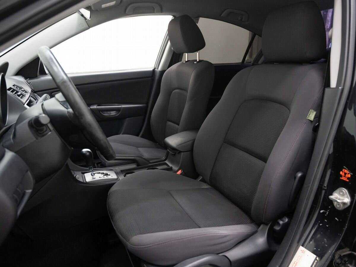 Mazda 3 с пробегом — 2008 год. Фото: #7