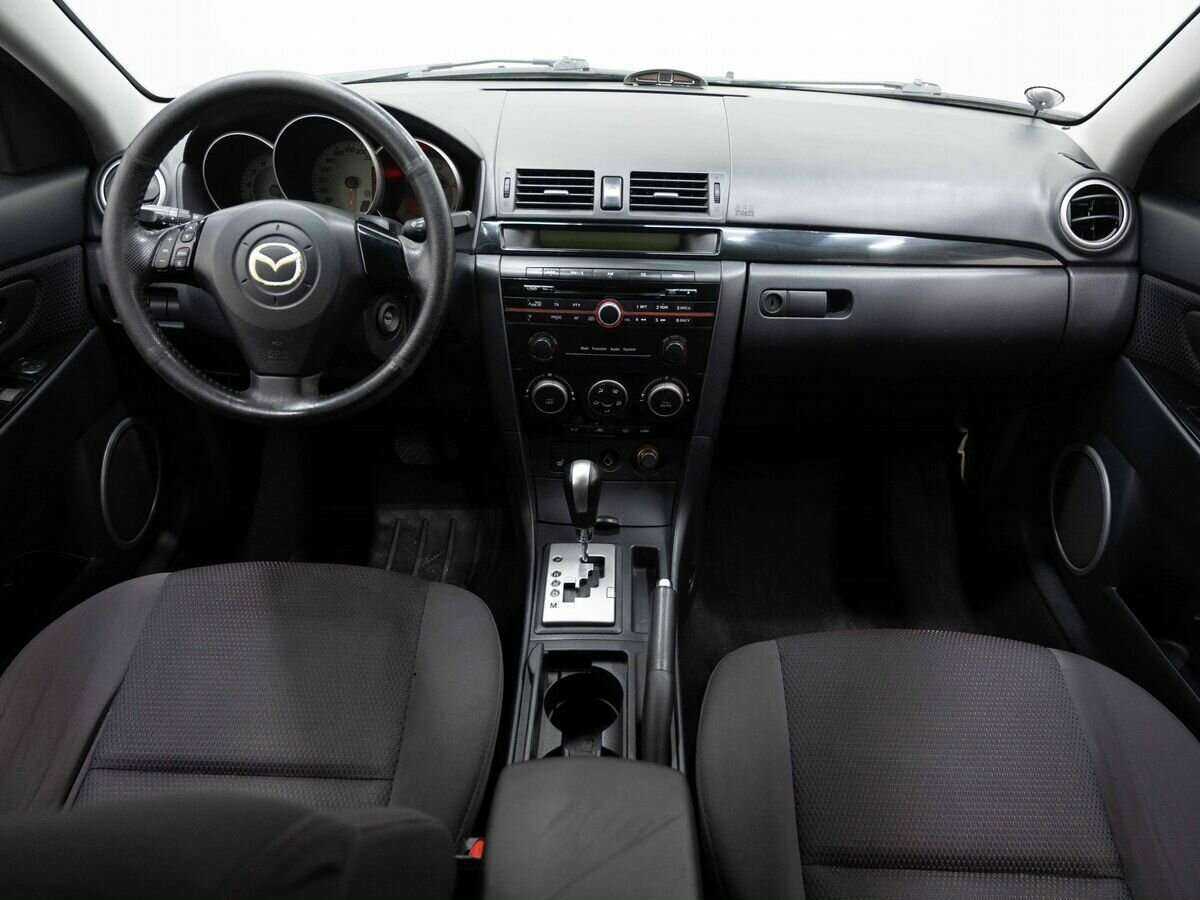 Mazda 3 с пробегом — 2008 год. Фото: #12
