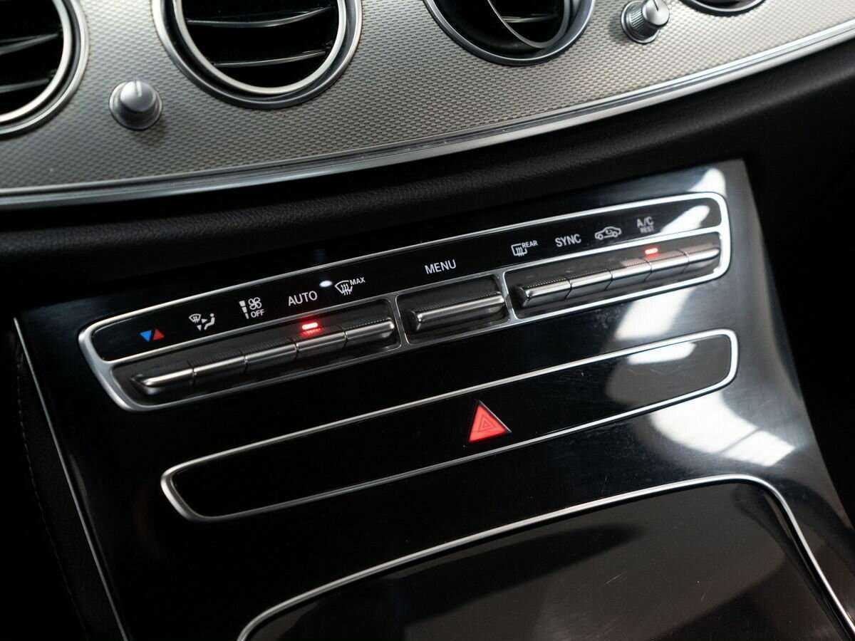 Mercedes-Benz E-Класс с пробегом — 2017 год. Фото: #14