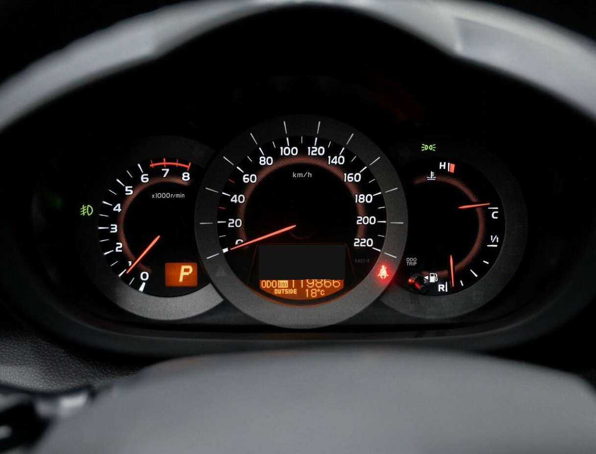 Toyota RAV4 с пробегом — 2011 год. Фото: #26