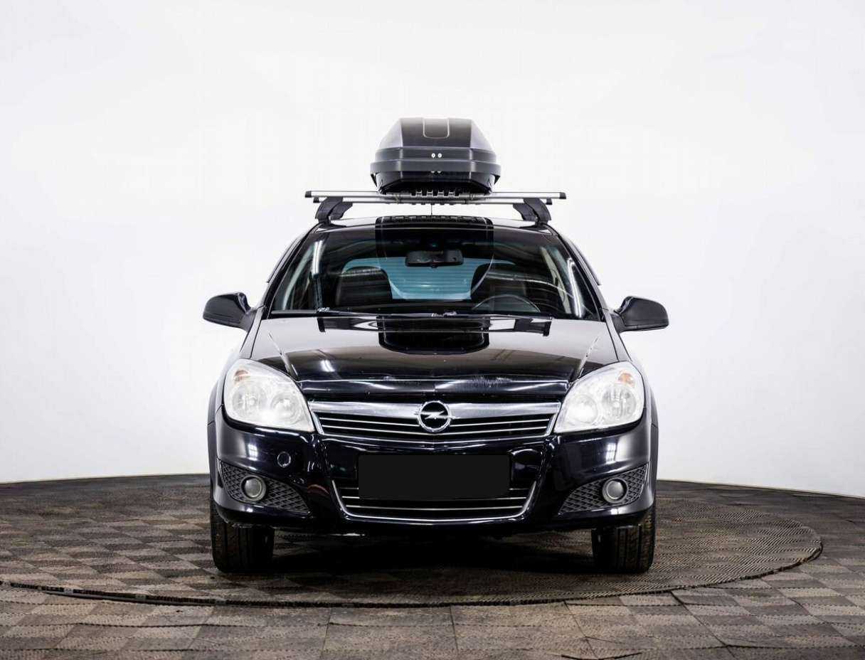 Opel Astra с пробегом — 2010 год. Фото: #1