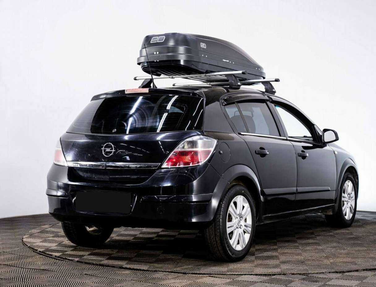 Opel Astra с пробегом — 2010 год. Фото: #3