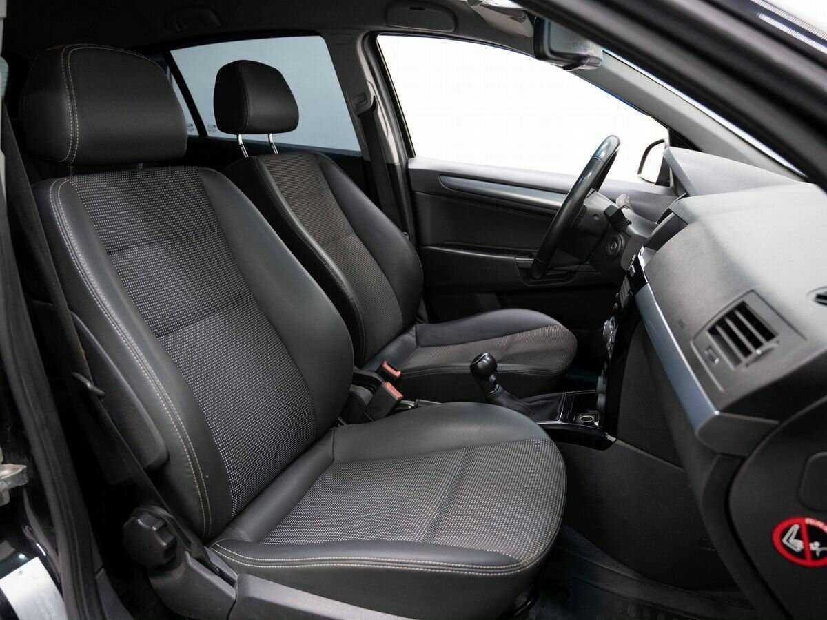 Opel Astra с пробегом — 2010 год. Фото: #8