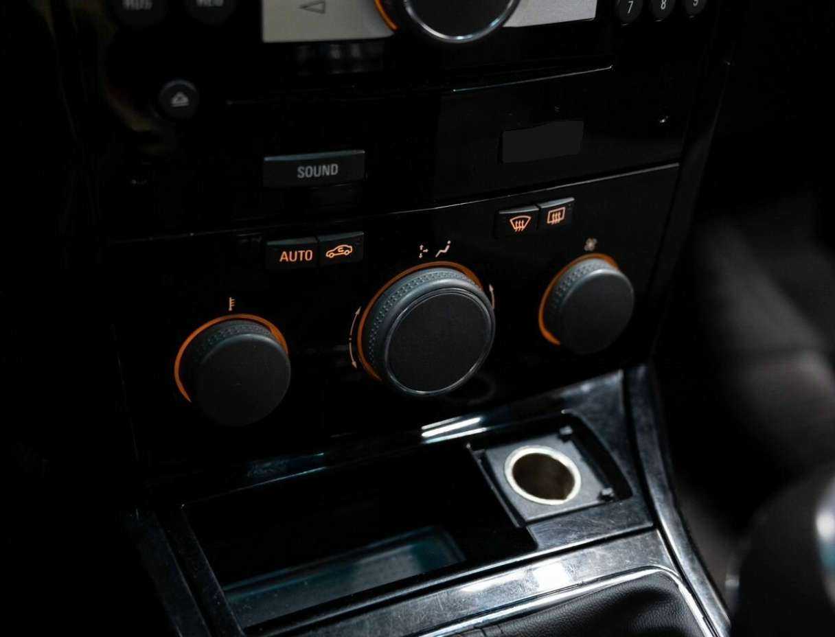 Opel Astra с пробегом — 2010 год. Фото: #14