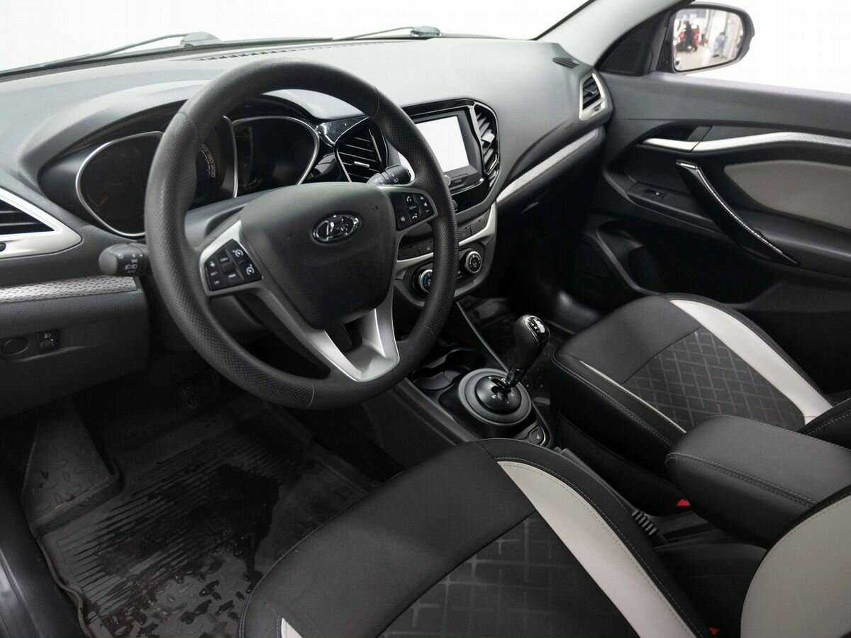 Lada (ВАЗ) Vesta с пробегом — 2019 год. Фото: #8