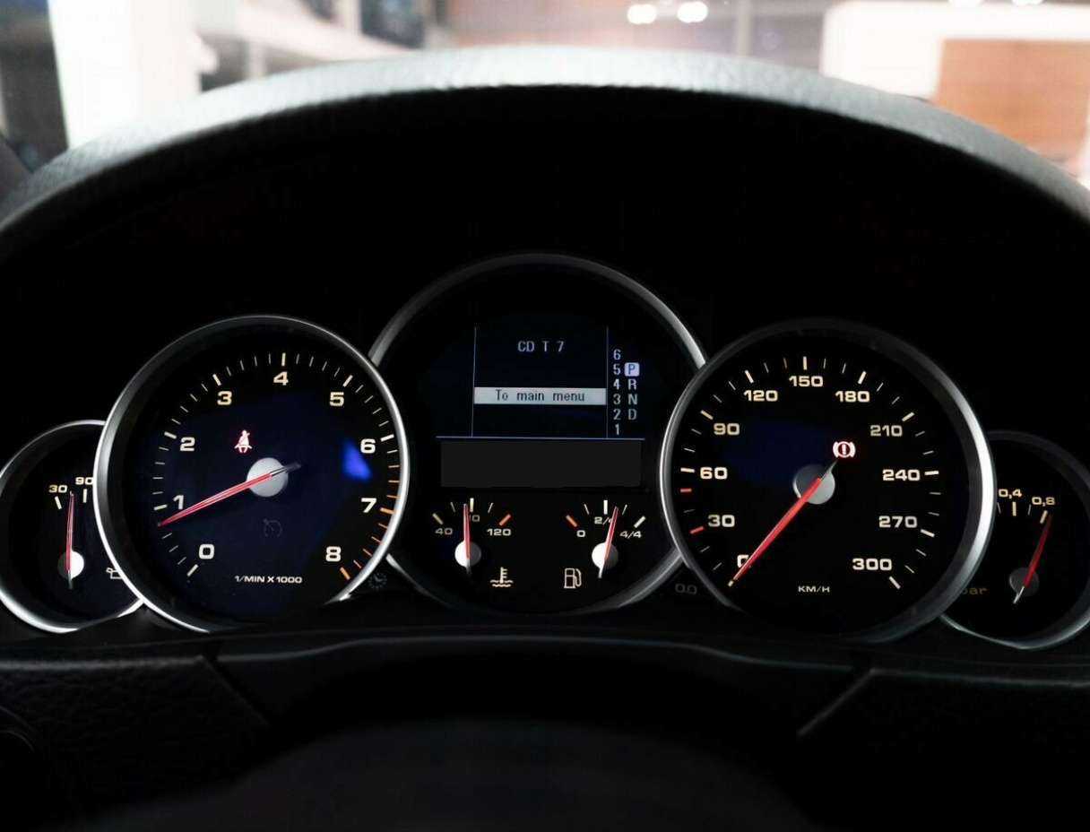 Porsche Cayenne с пробегом — 2009 год. Фото: #10