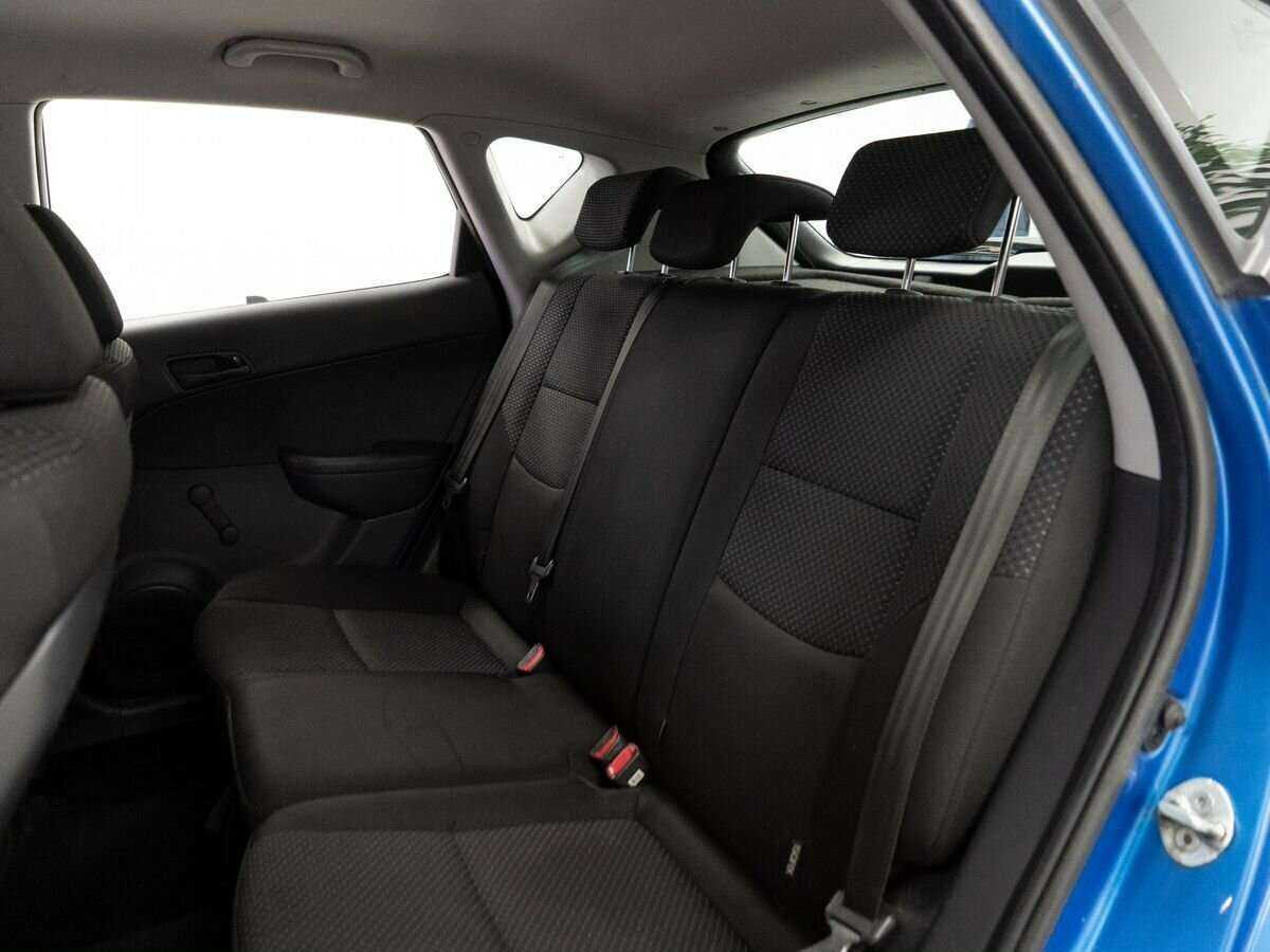 Hyundai i30 с пробегом — 2010 год. Фото: #6