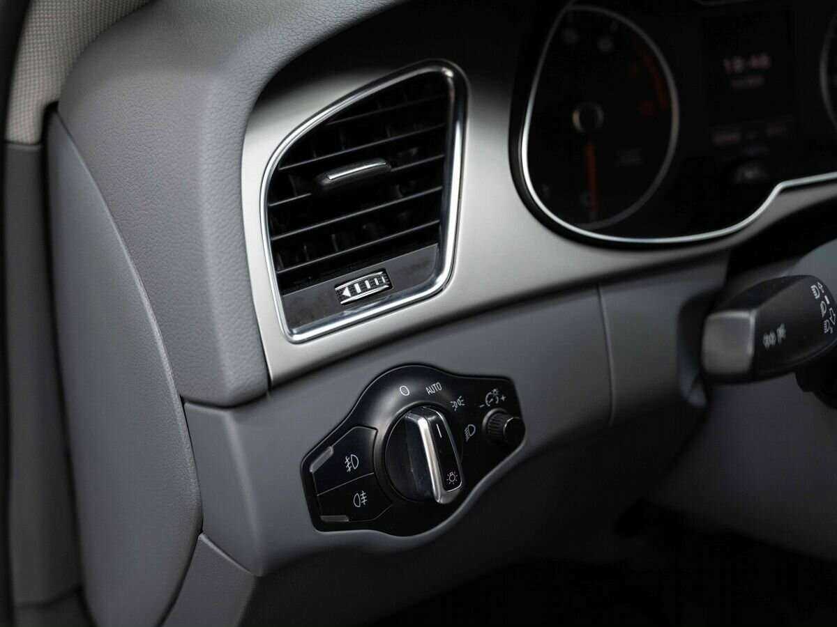 Audi A4 с пробегом — 2012 год. Фото: #11