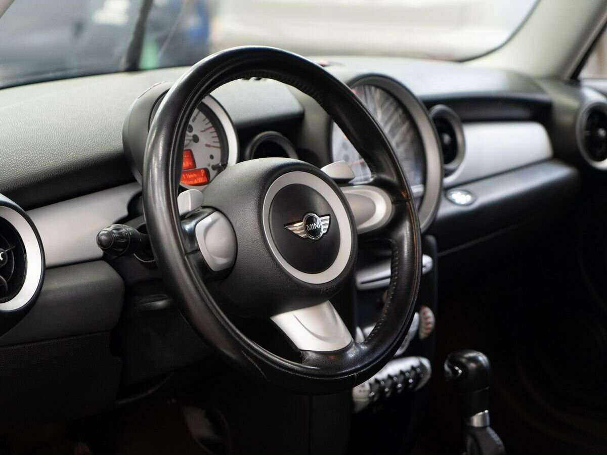 Mini Hatch с пробегом — 2008 год. Фото: #4